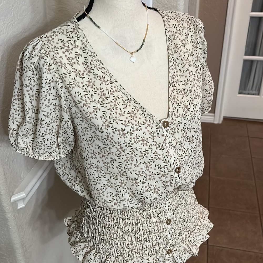 Sienna Sky pink & green floral top Size M - Picture 4 of 17